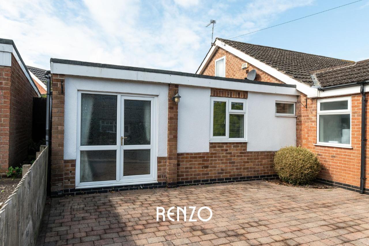 Apartment Bright And Warm 1-bed Annexe In West Bridgford, By Renzo, Free Driveway Parking!