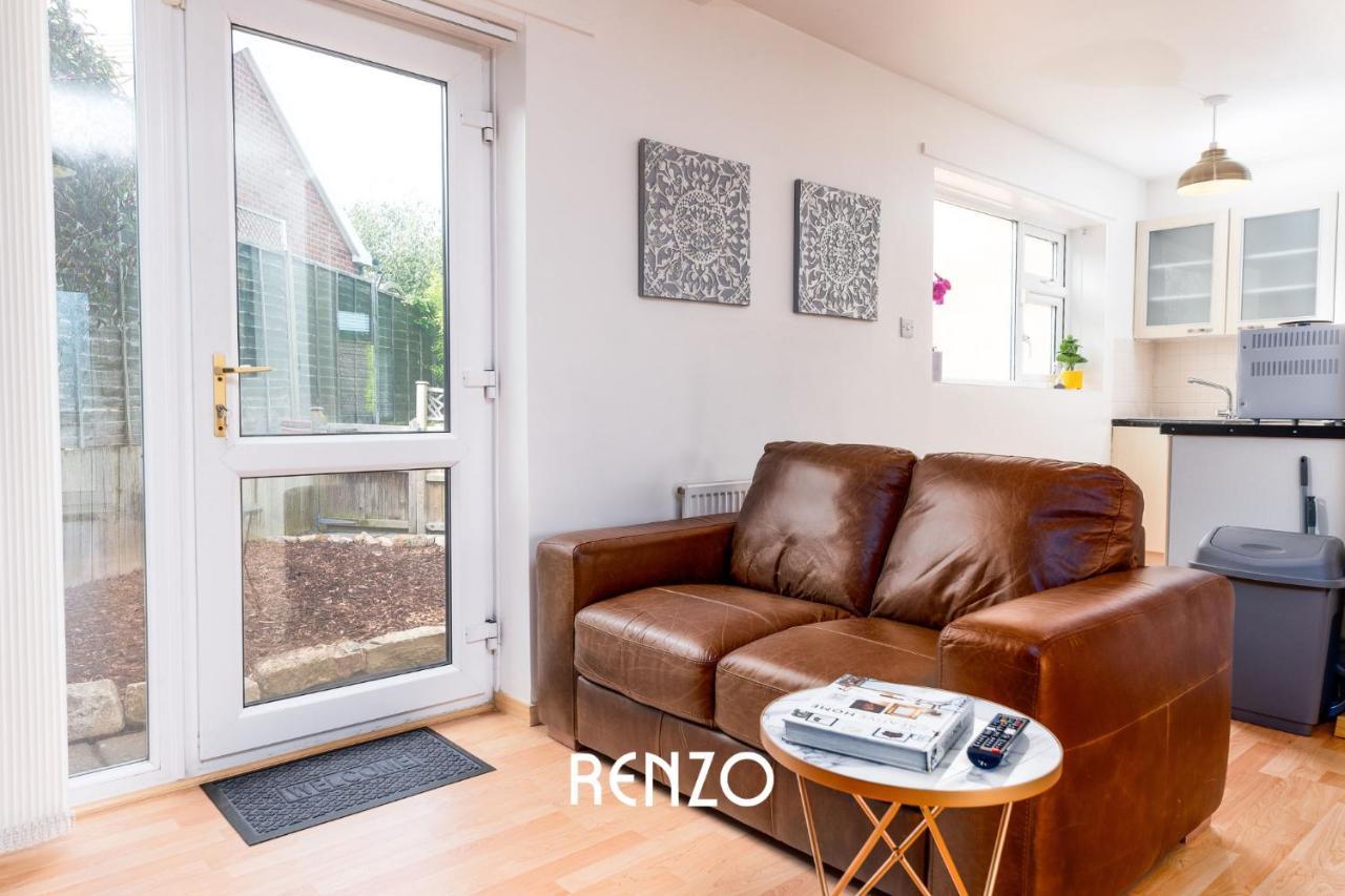 Apartment Bright And Warm 1-bed Annexe In West Bridgford, By Renzo, Free Driveway Parking!